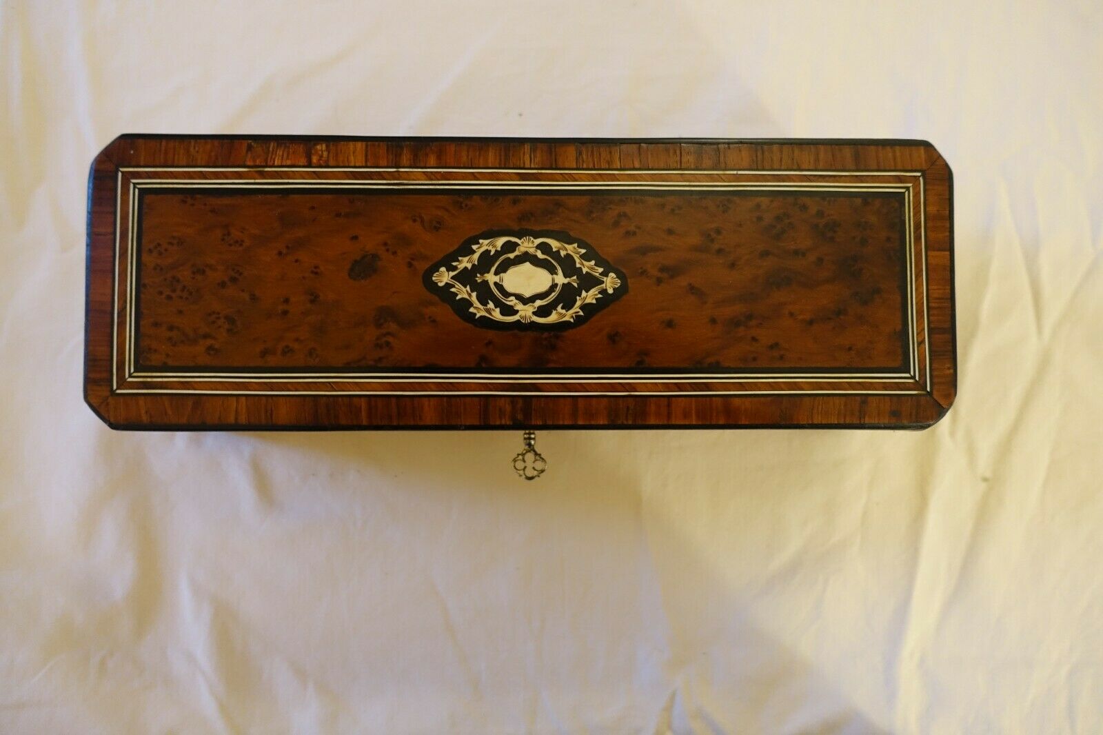 glove box XIX Boulle