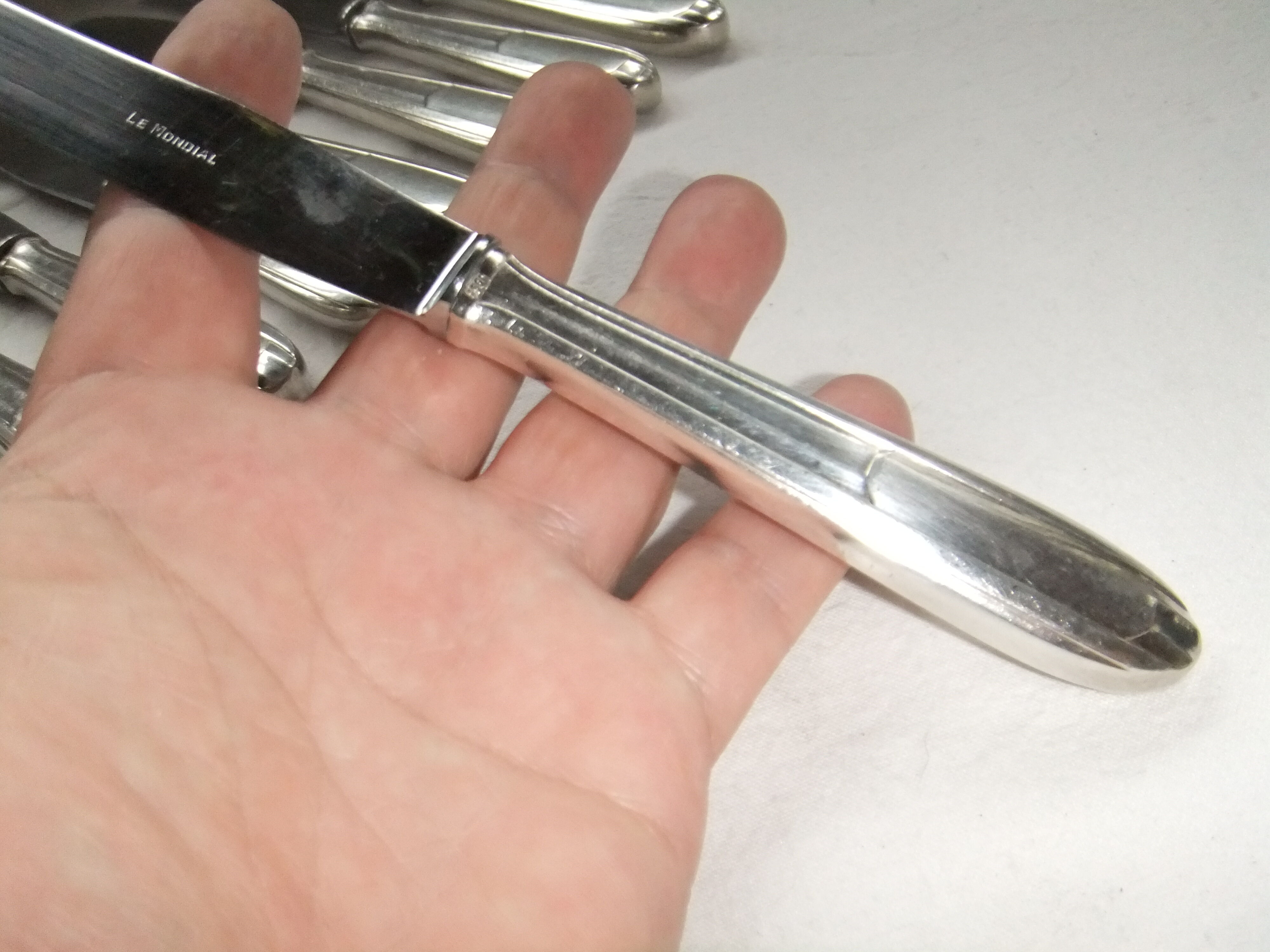 12 PETITS COUTEAUX entremet dessert fromage metal argenté empire saglier EUR 85,00 - PicClick FR