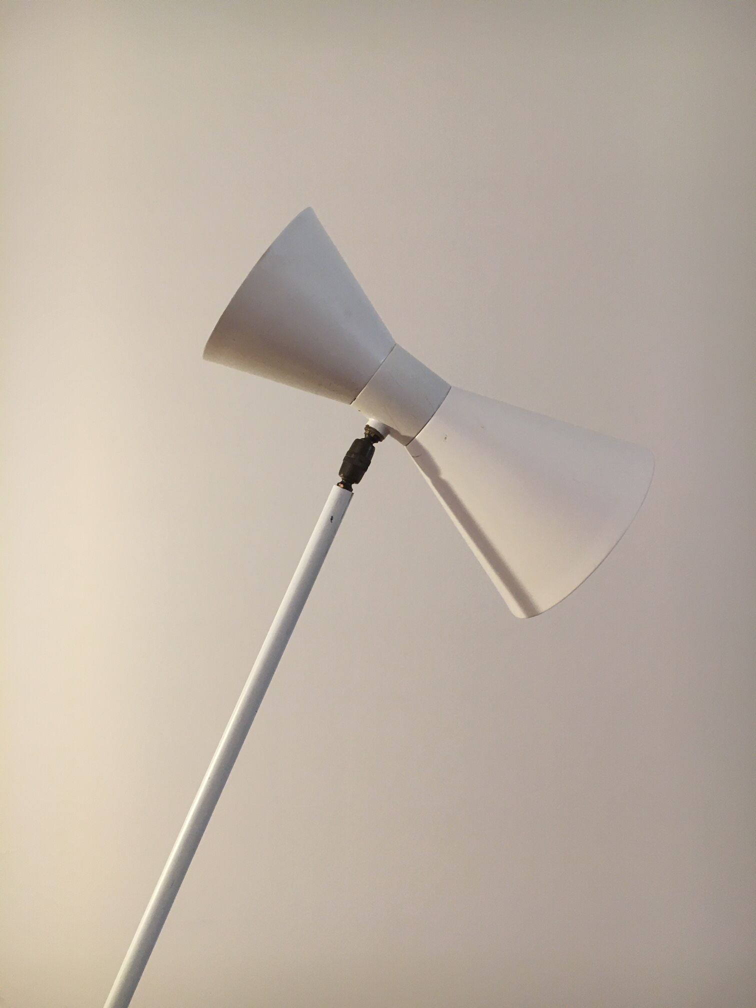 Diabolo floor lamp