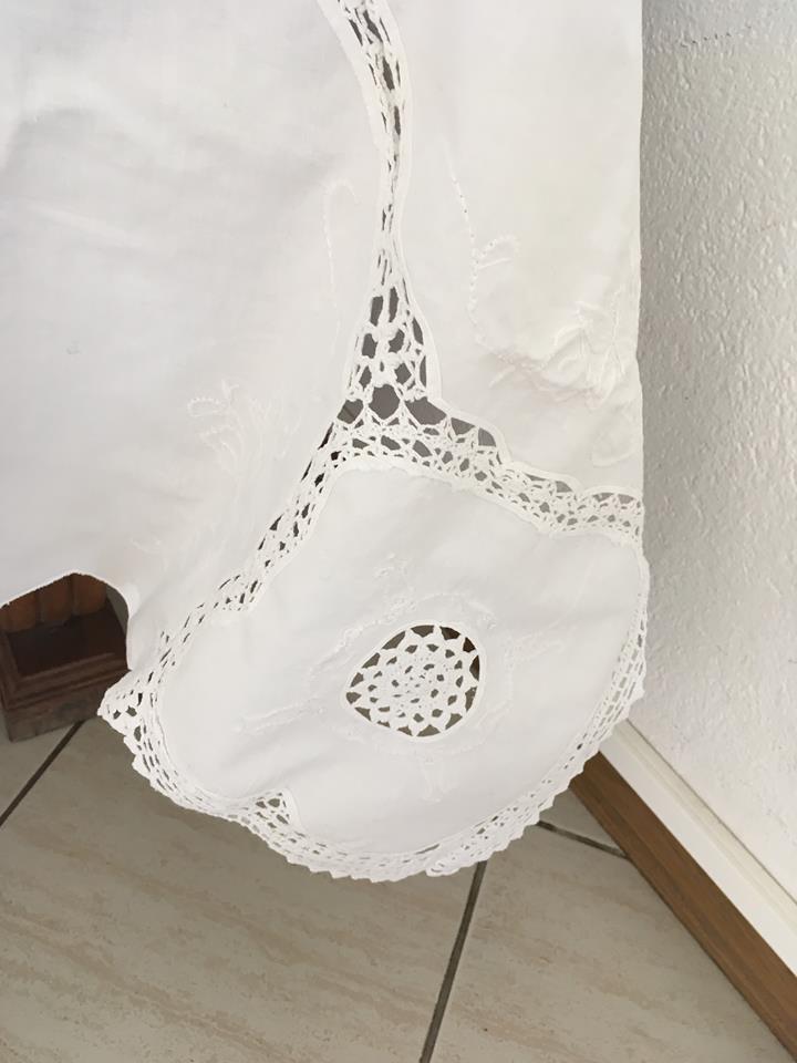Tablecloth rectangular white cotton embroidered