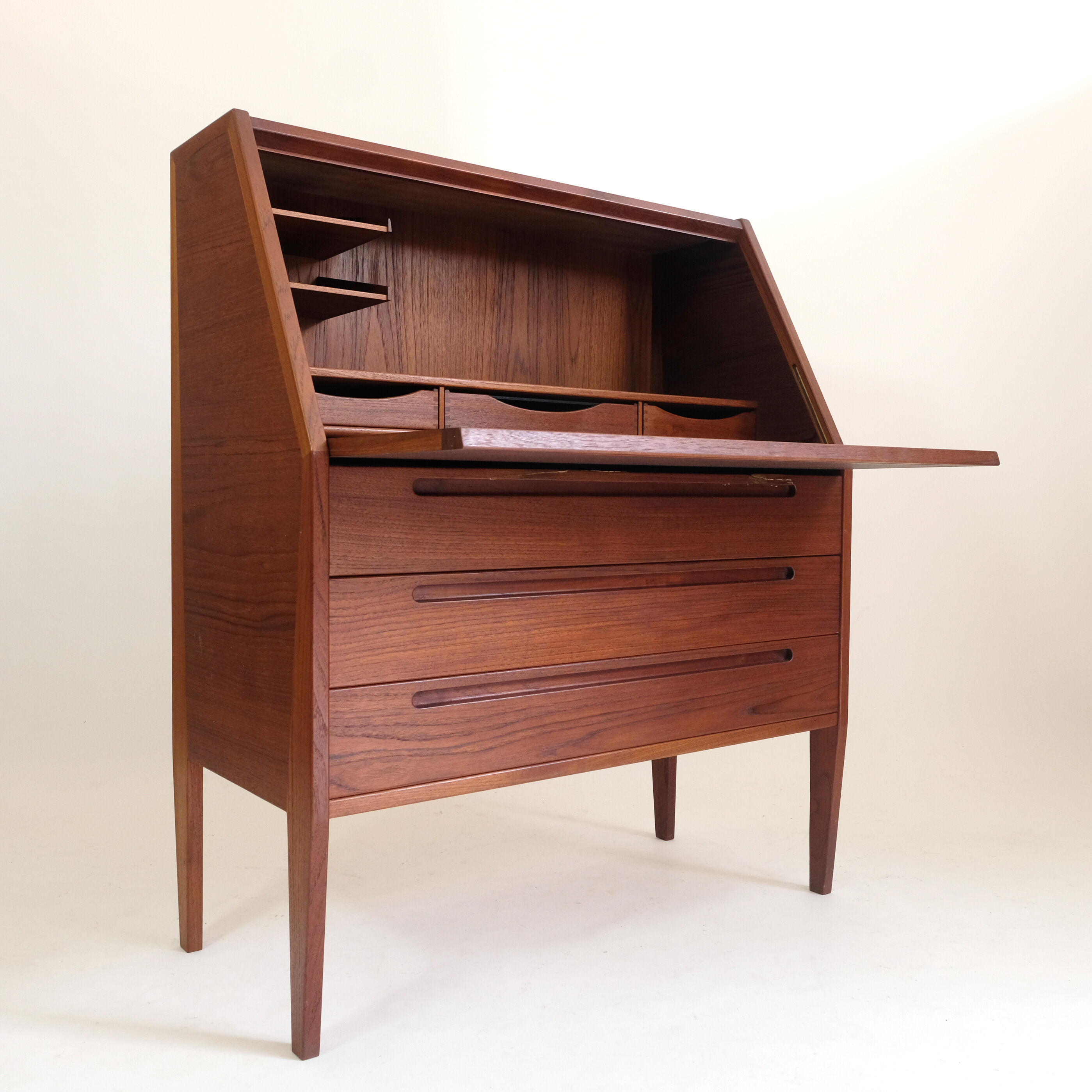 Nils Jonsson, teak secretary of the 1960