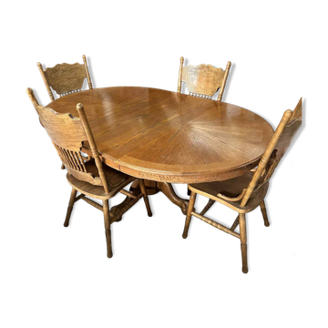 Table ronde extensible et 4 chaises