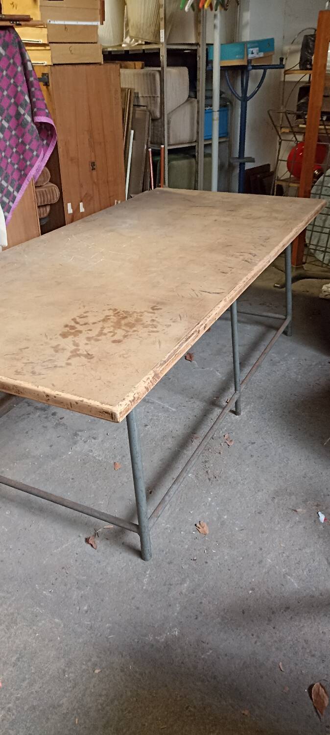 Bistro table