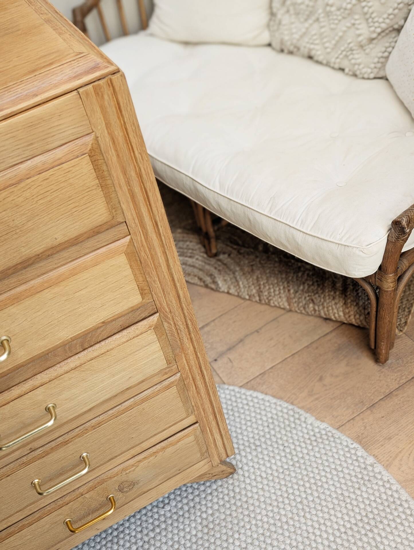 Chiffonnier vintage années 50 60 rénové pieds compas