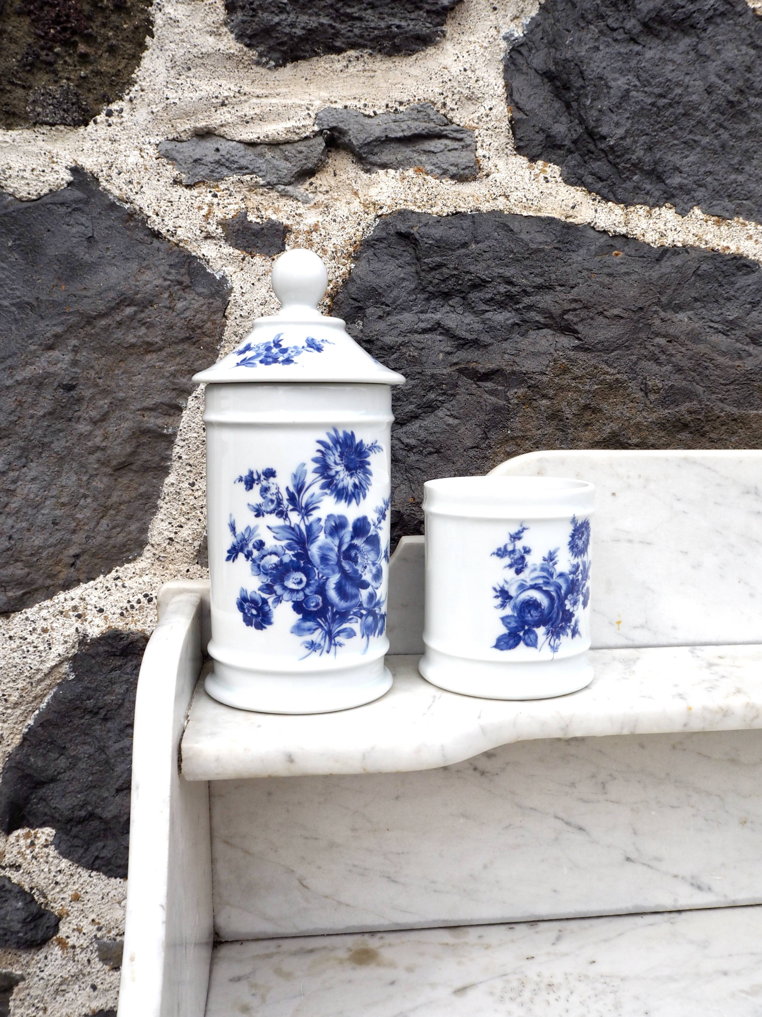 Set of 2 Pillivuyt ceramic pots