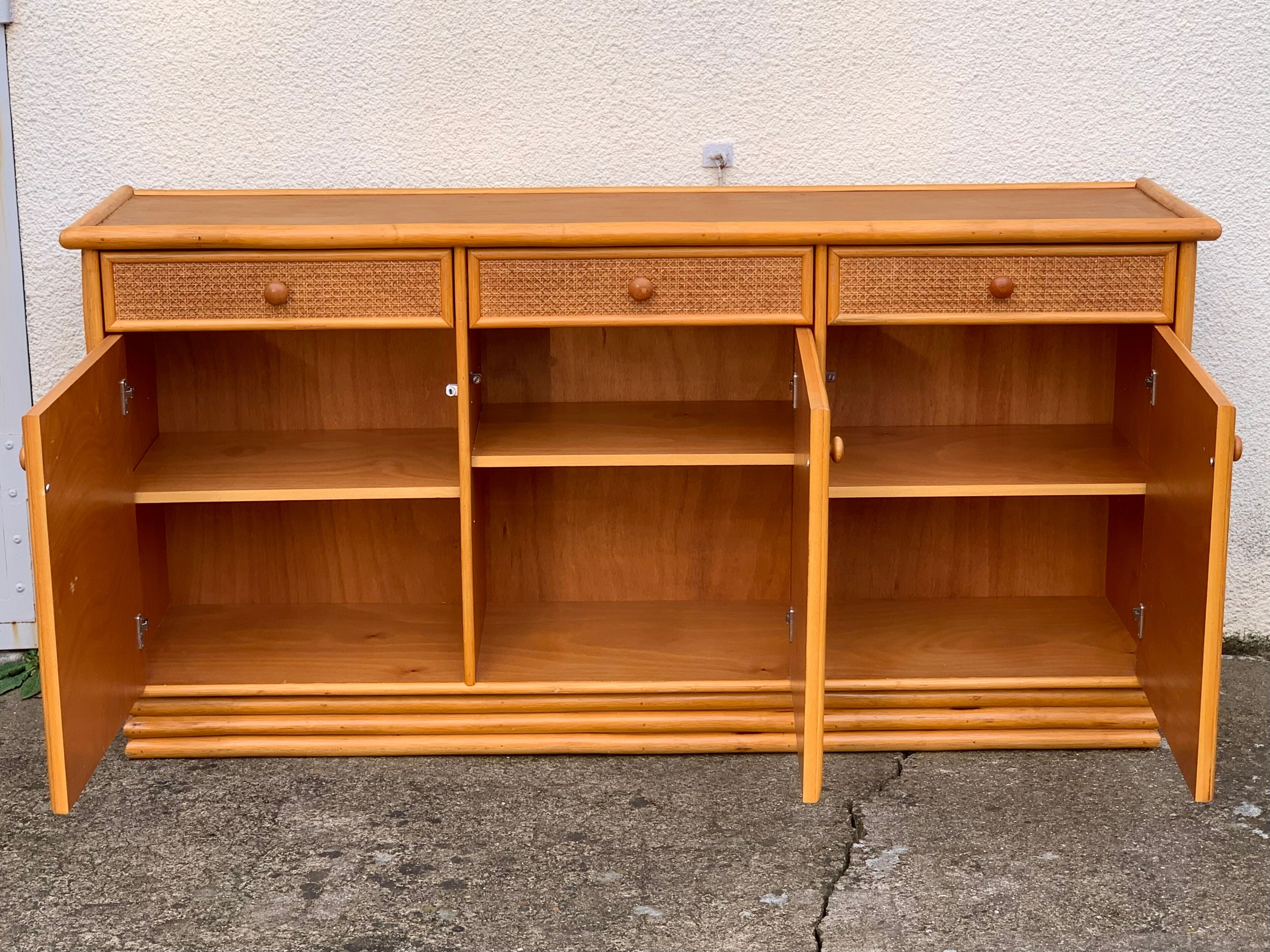 Vintage buffet in bamboo and cannage 1970