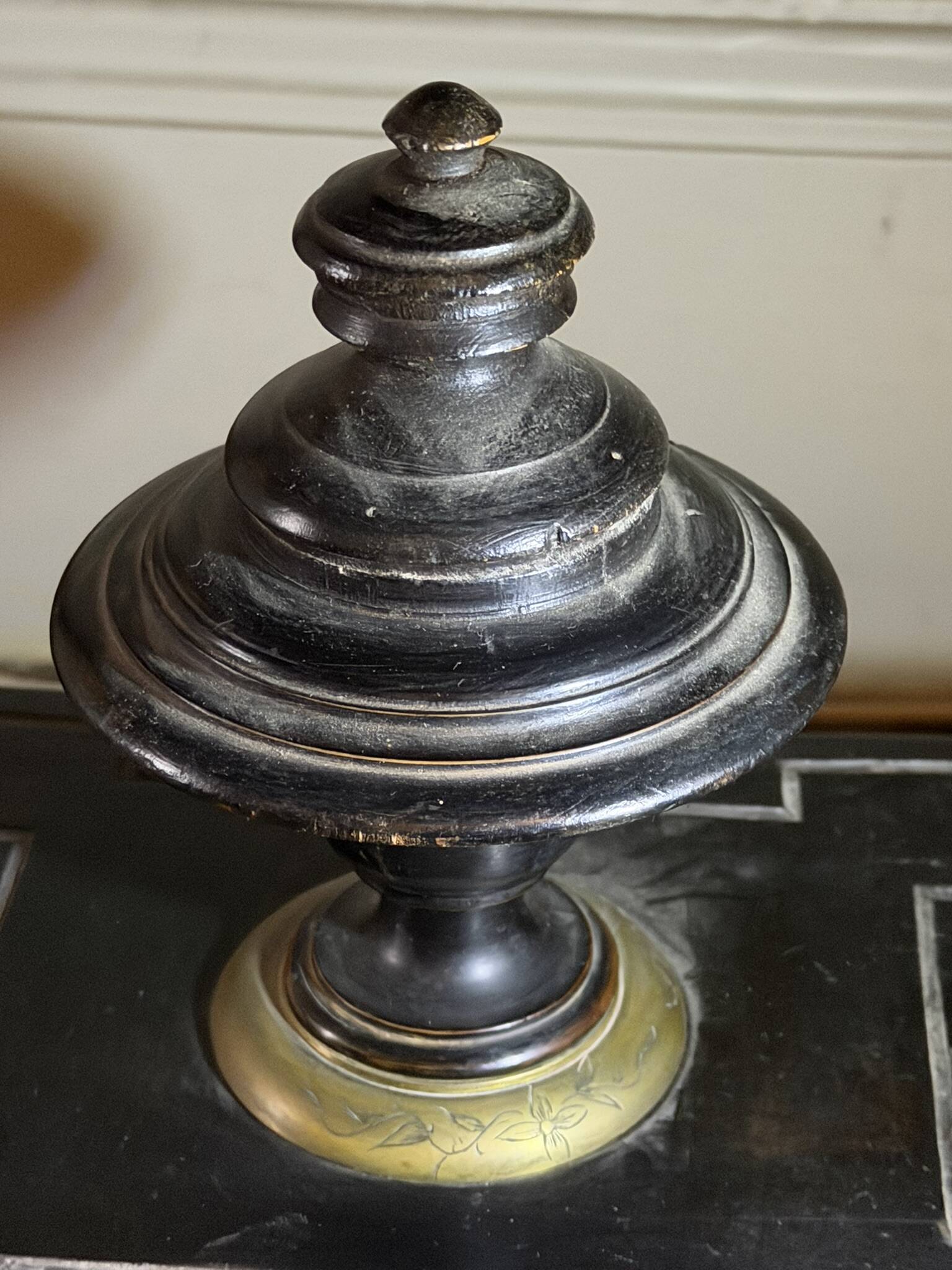 Napoleon III mahogany centre table