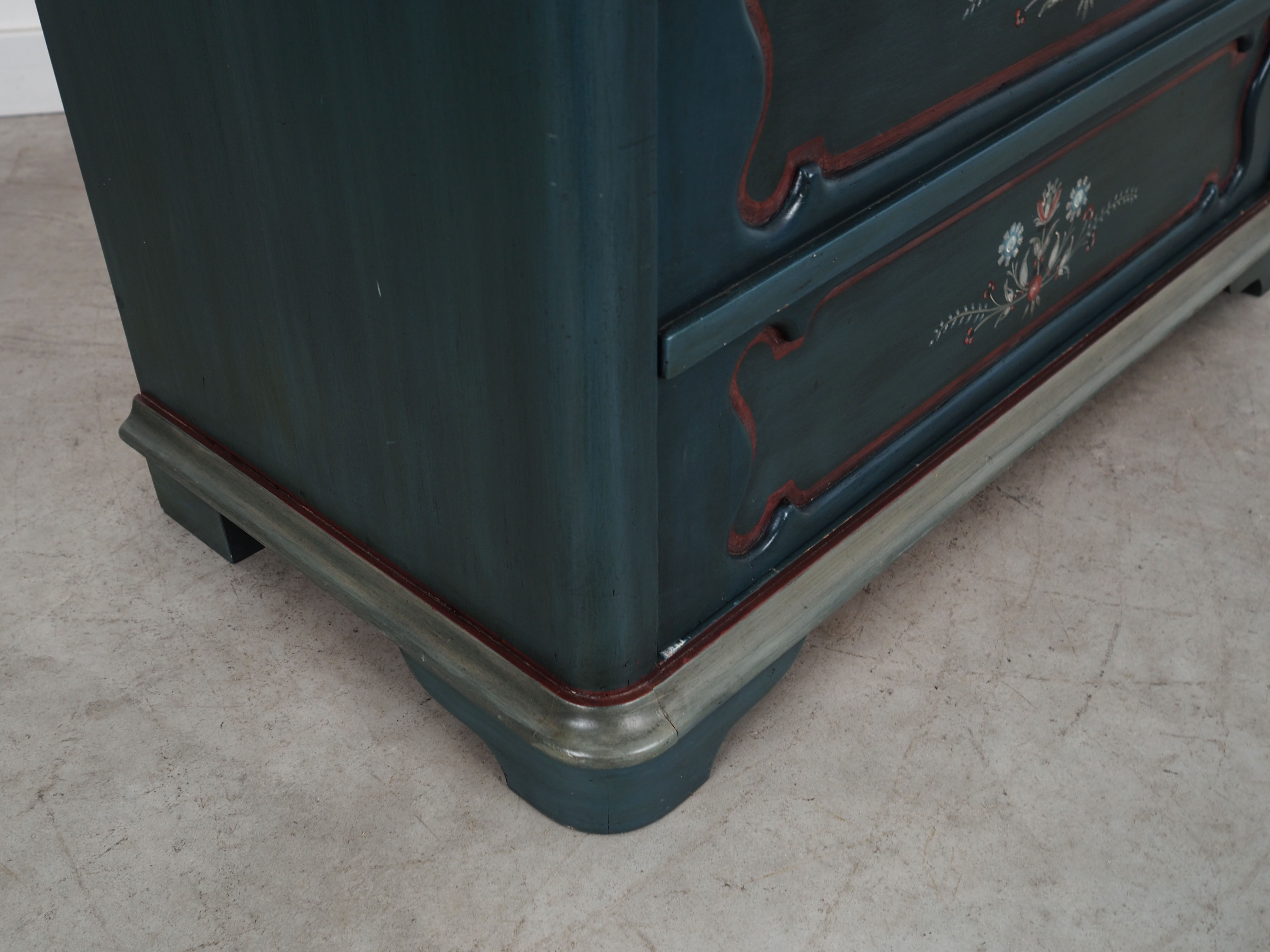 Pine laundry cabinet, Danish design, 1960s, production: Denmark