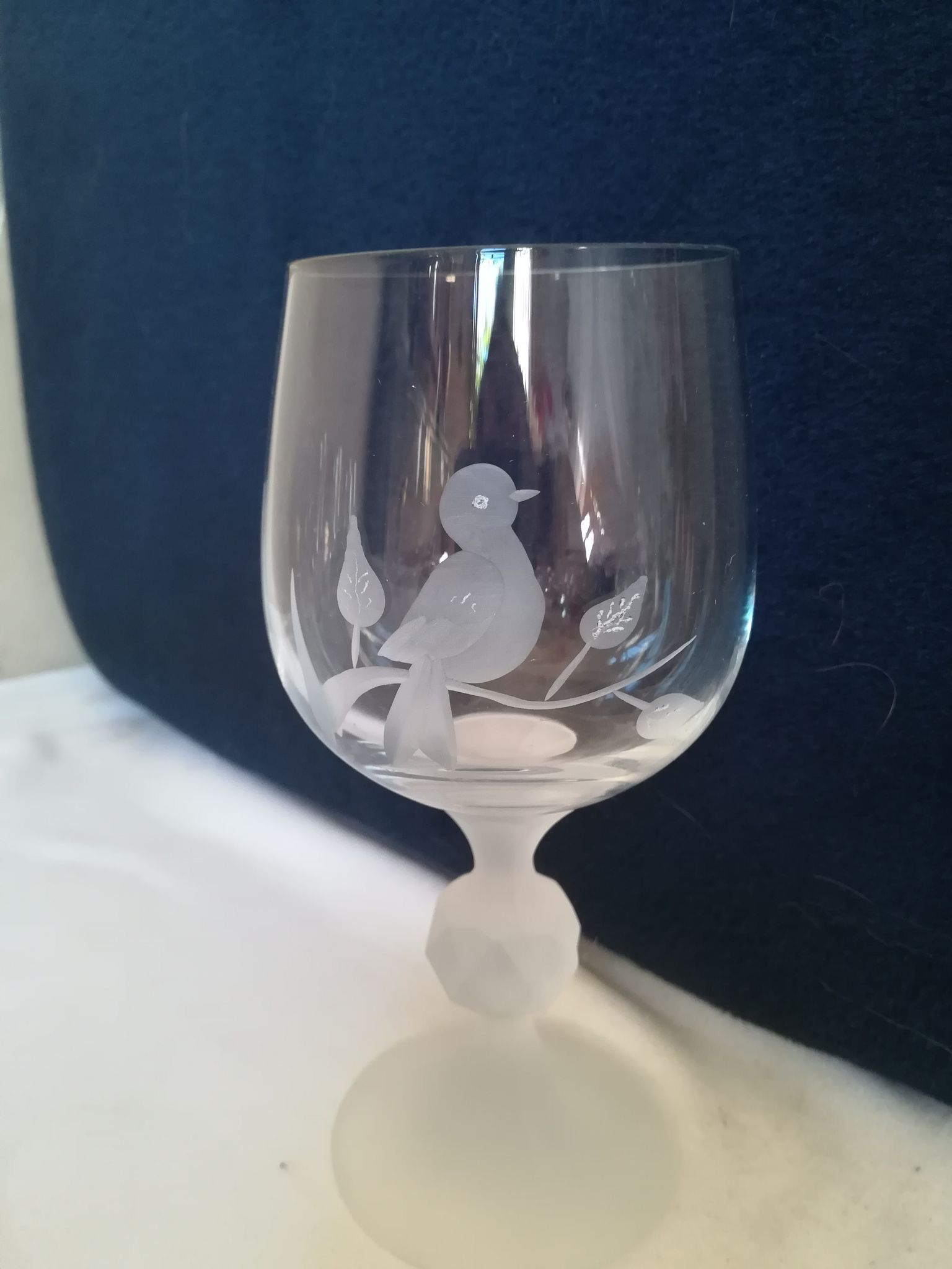 Set of 6 engraved crystal glasses