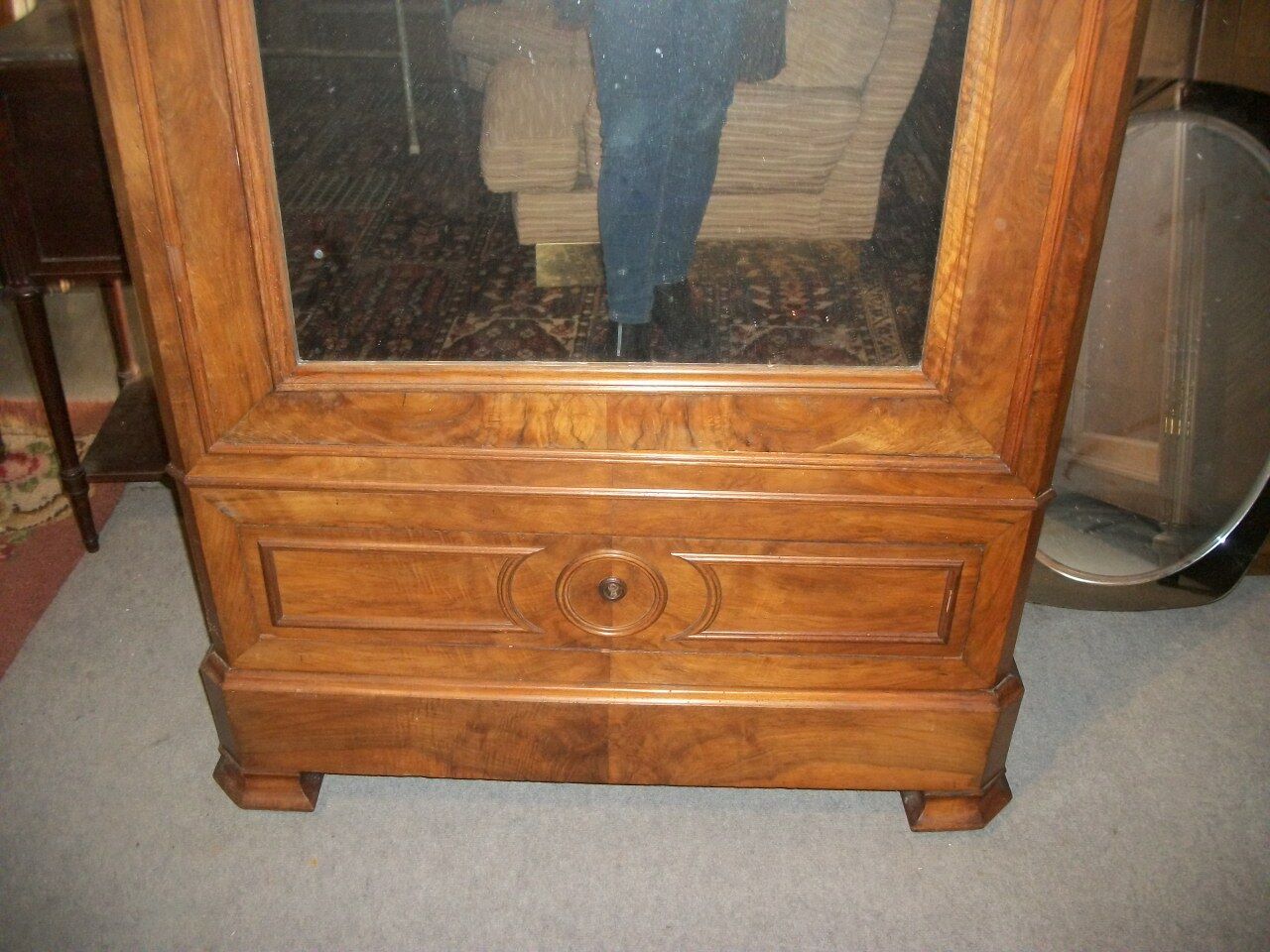 Bonnetière with mirror