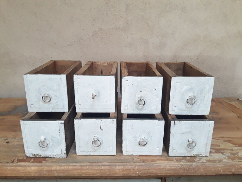 Lot de 8 tiroirs d'atelier avec poignées en bronze