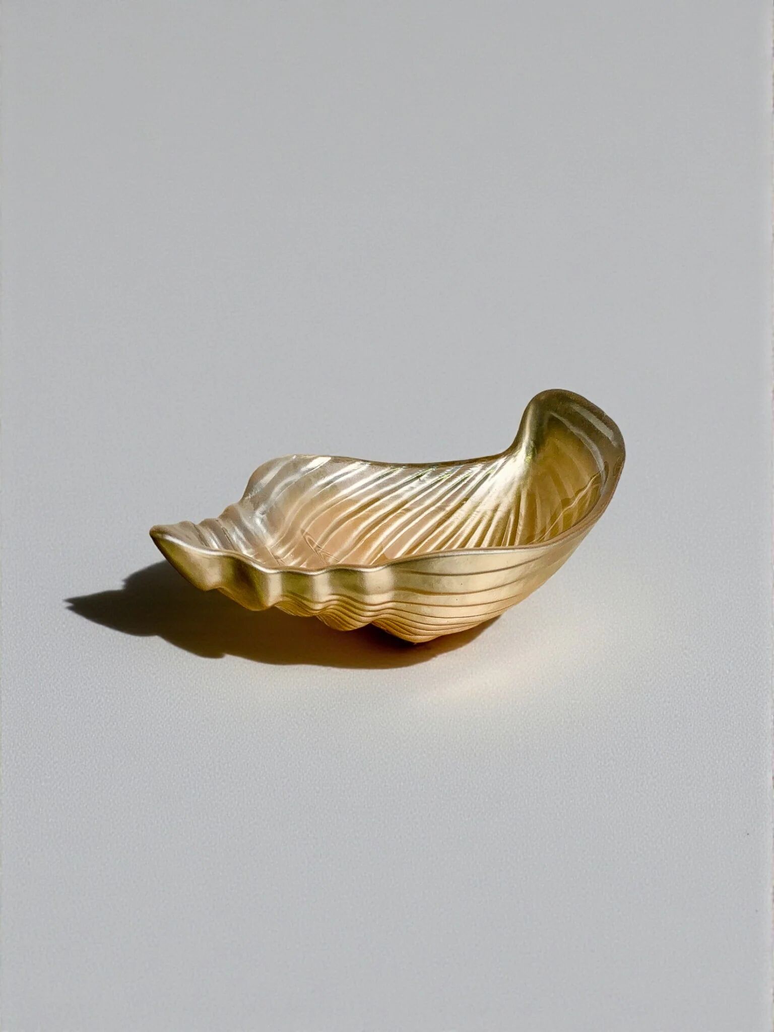 Murano glass shell catchall, Italy, 1980s