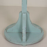 Coat hanger of the twentieth century