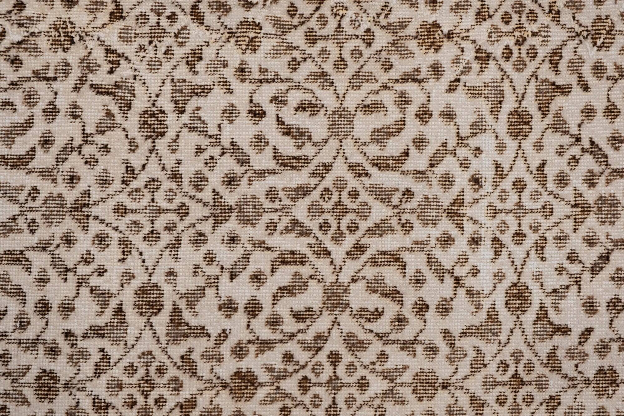 Vintage Turkish Oushak rug 205x304 cm