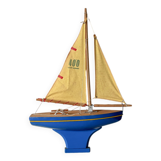 Voilier de bassin Tirot 400, jouet vintage