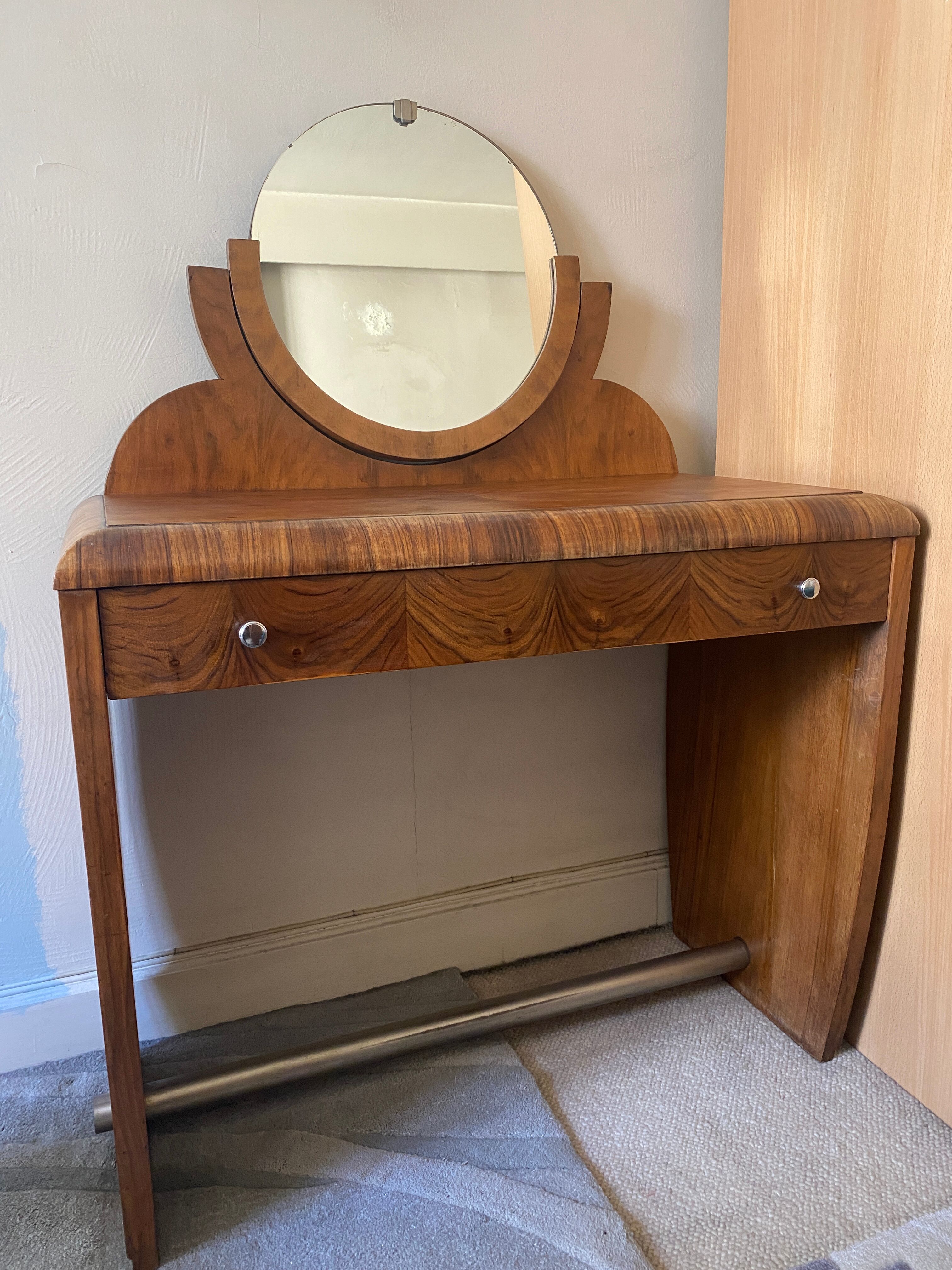 Design dressing table 50s