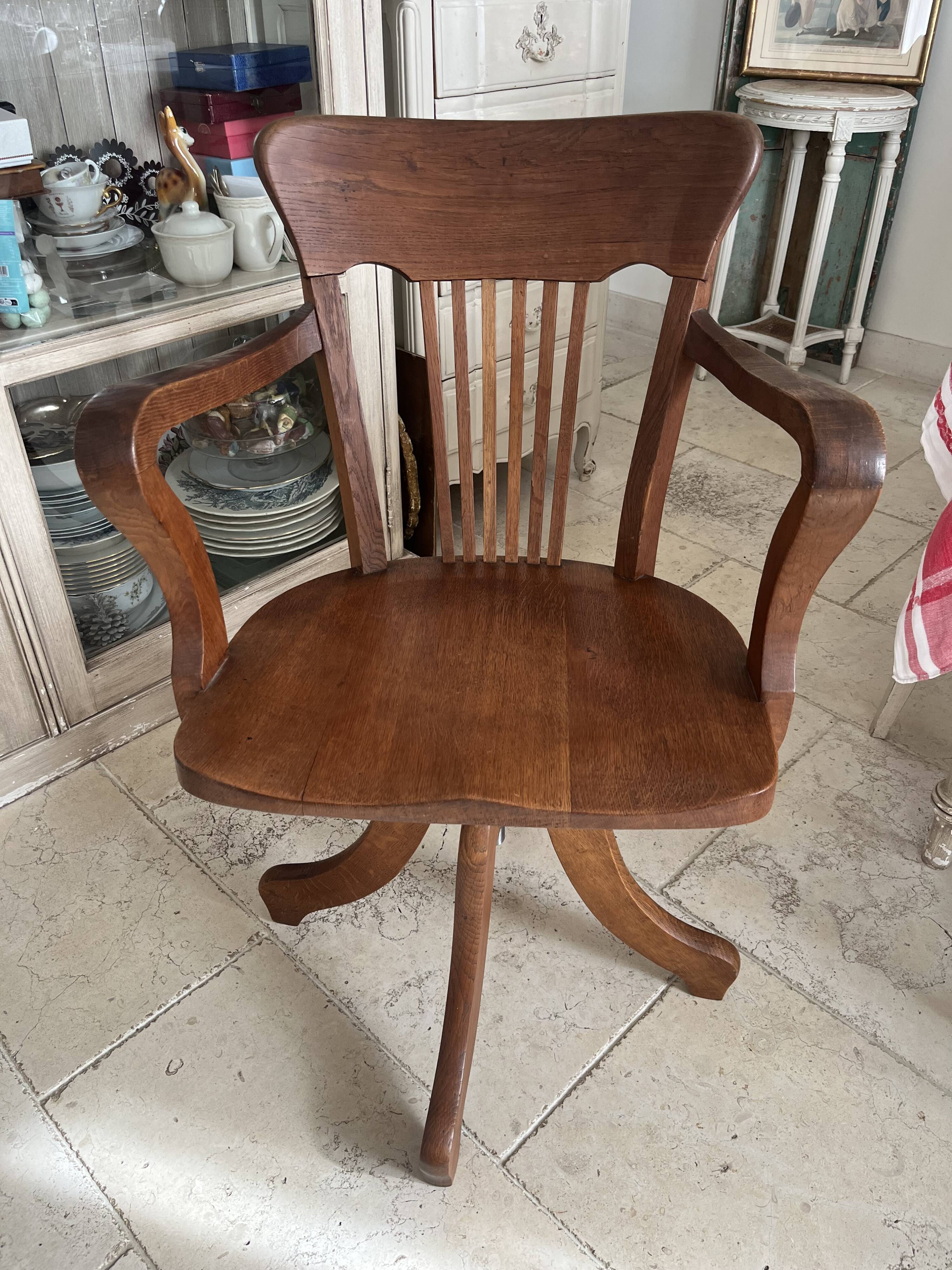 Fauteuil pivotant américain en chêne