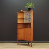 Corner cabinet in teak