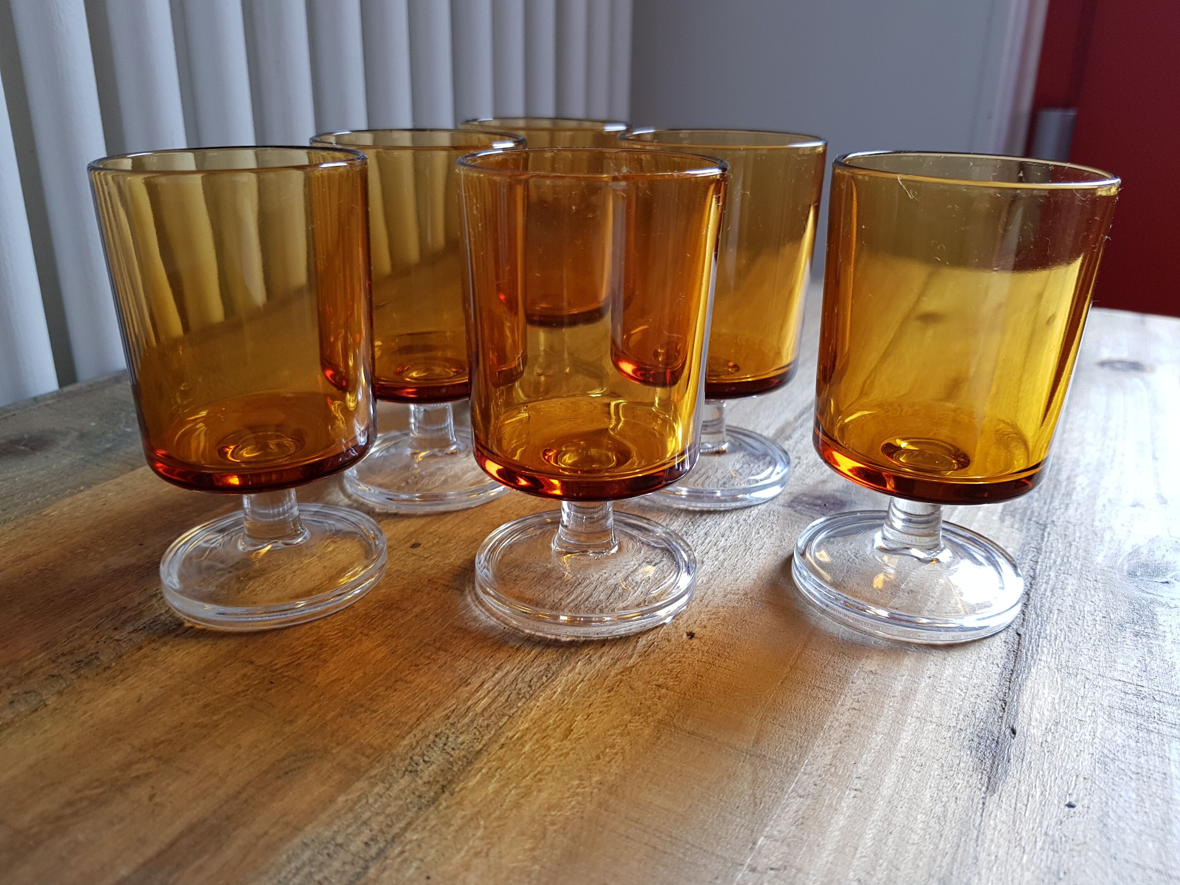 Set of 6 vintage brown foot glasses