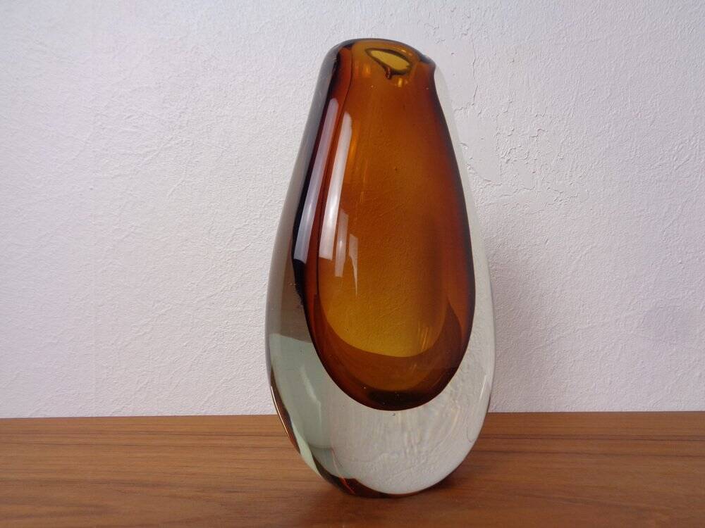 Finnish glass vase by Armando Jacobino for Oy Kumela, 1950s