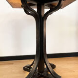 Square table