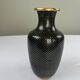 Vase en laiton émaillé noir et doré