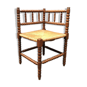 Dutch corner Chair with turned wood