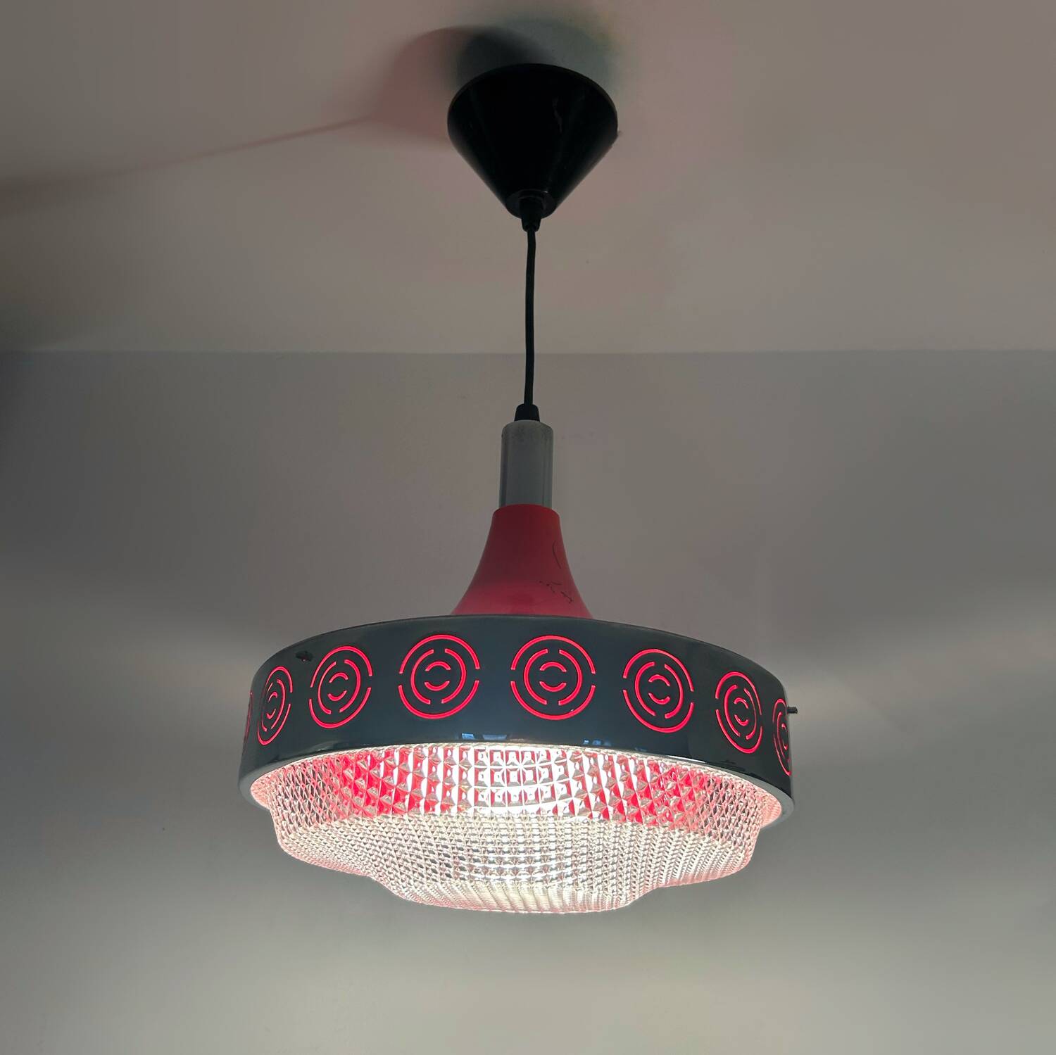 Space Age 1970s lustre design