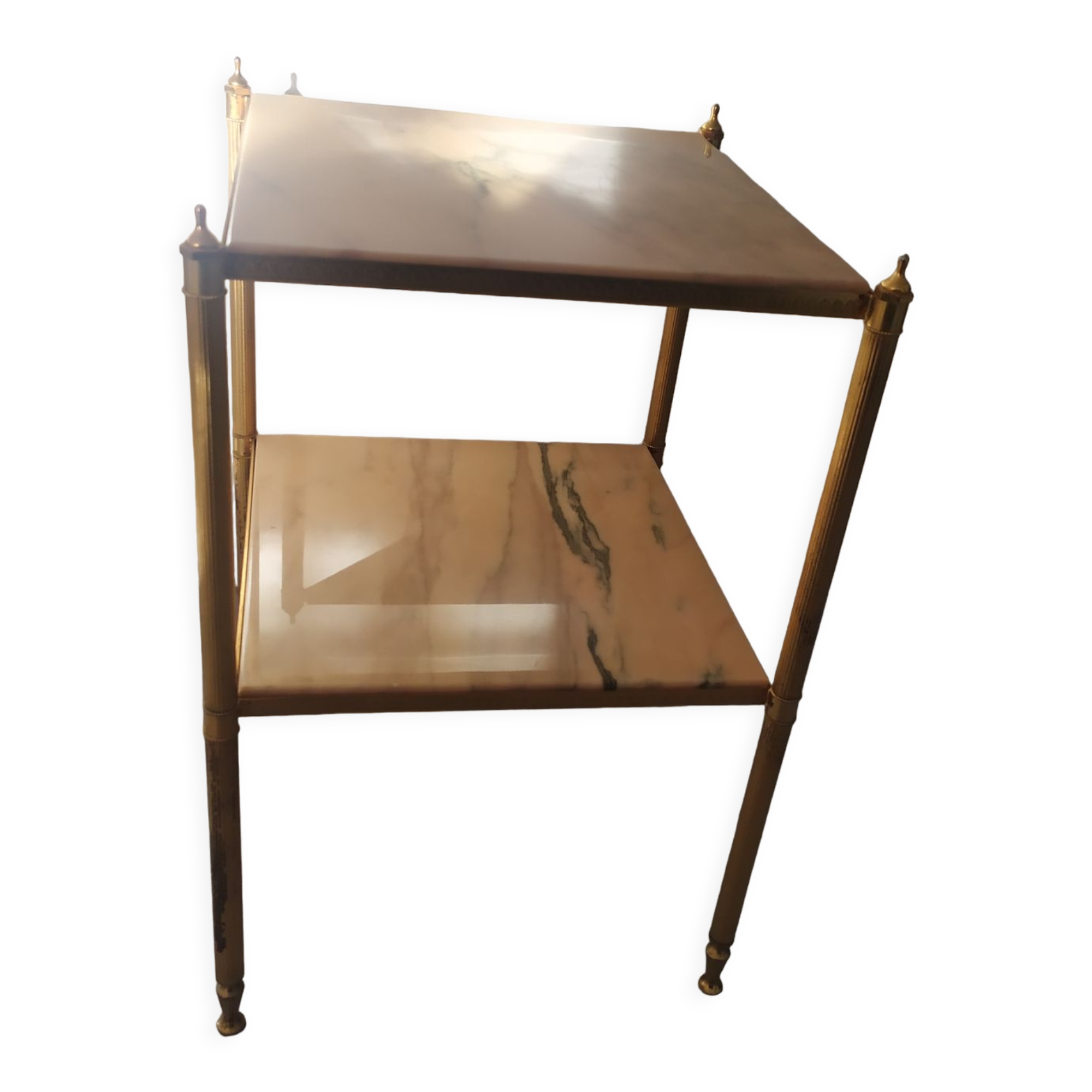 Alabaster harness brass foot