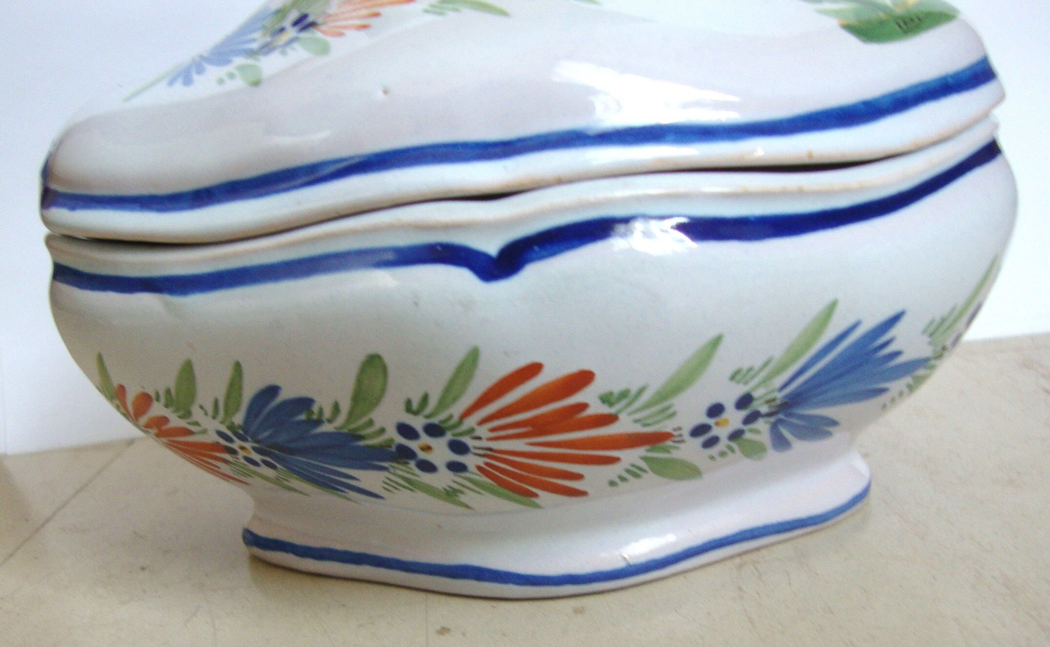 Ceramic mustard pot from Quimper Henriot