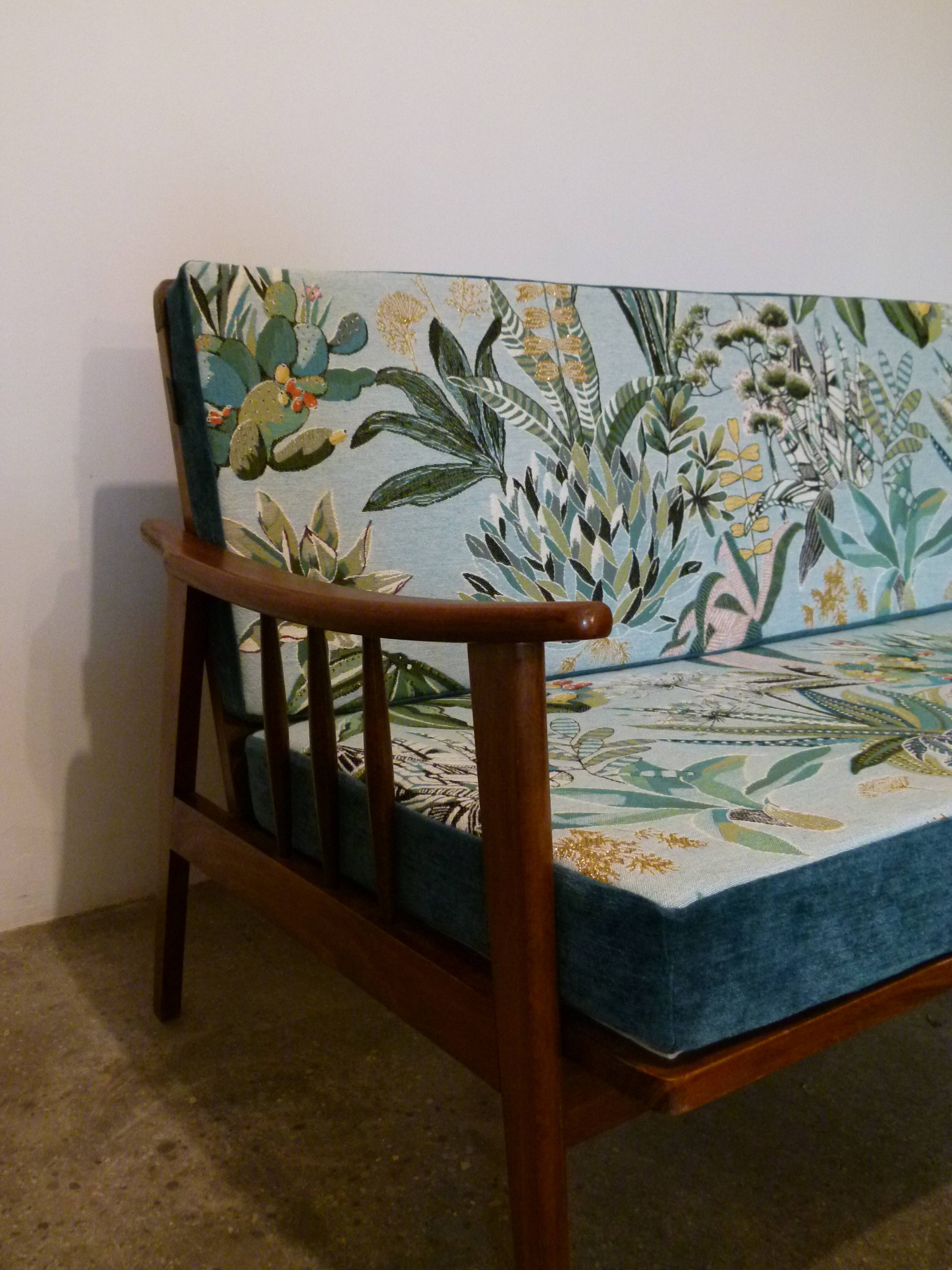 Scandinavian bench year 60