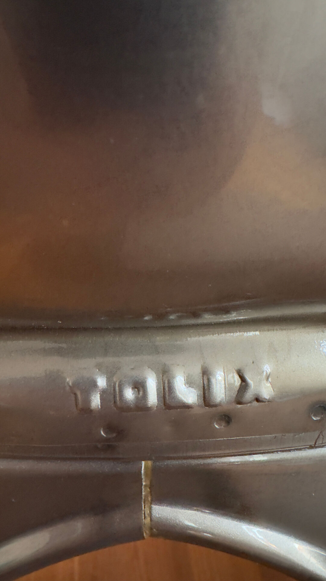 8 chaises modèle A Tolix
