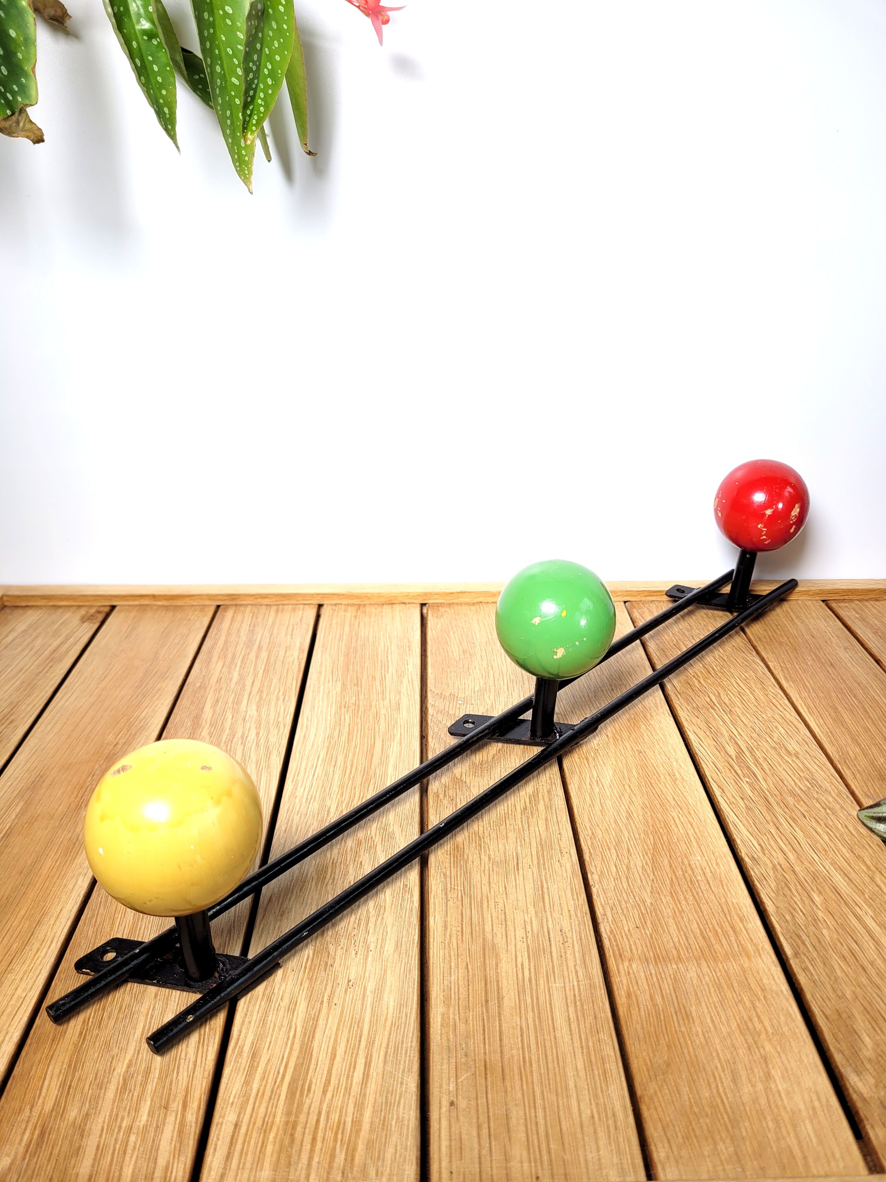 Wall coat rack 3 vintage balls