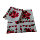 Tablecloth & vintage towels