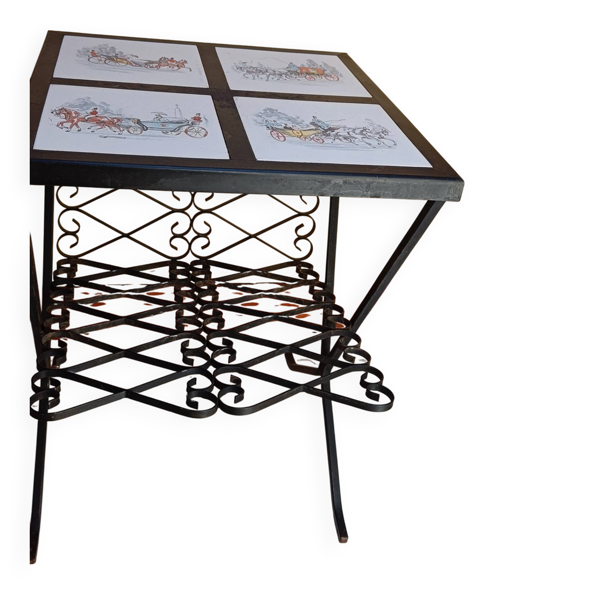 Small square coffee table in wrought iron.