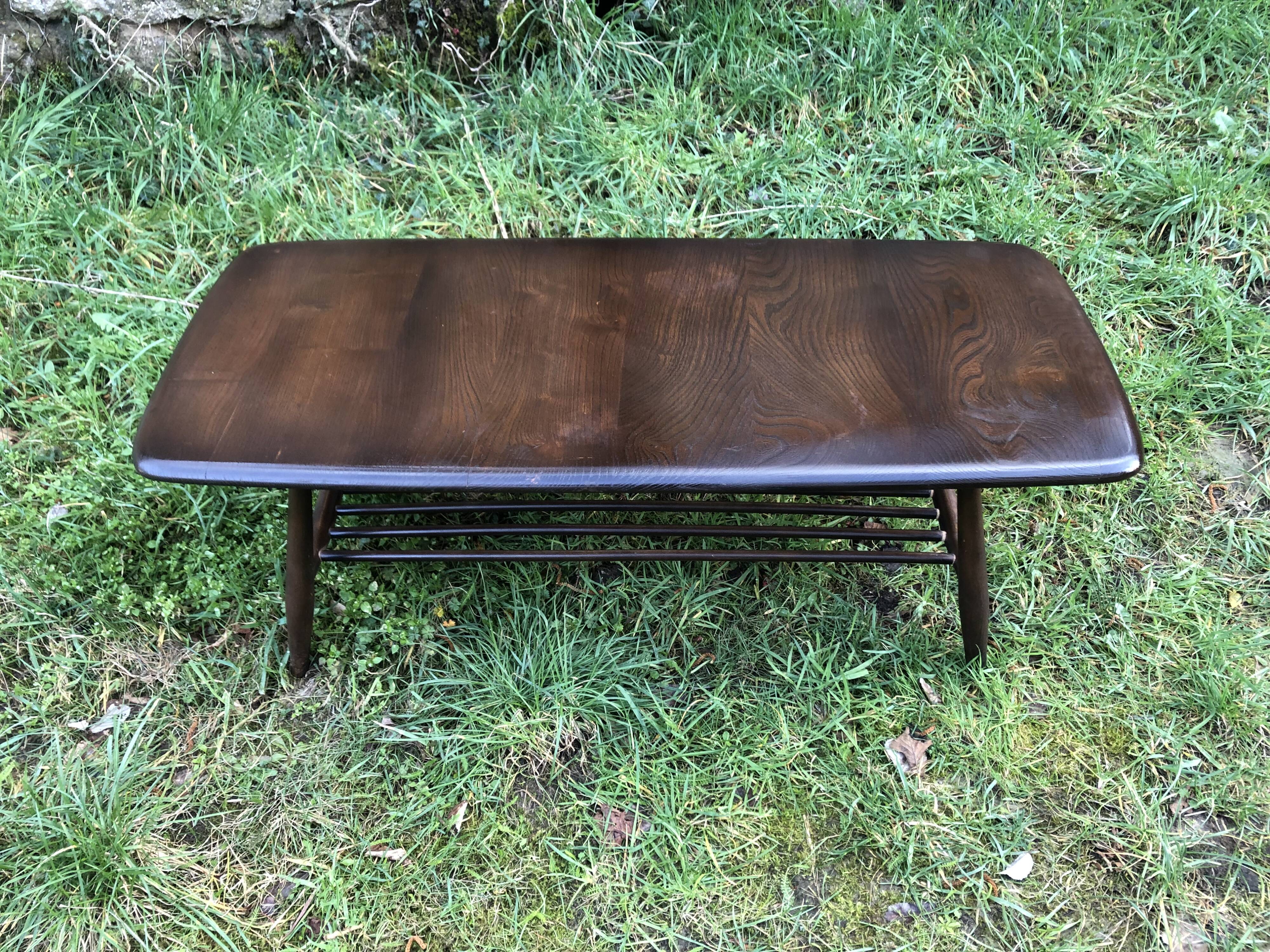 Table basse Ercol Double plateau années 60 Design
