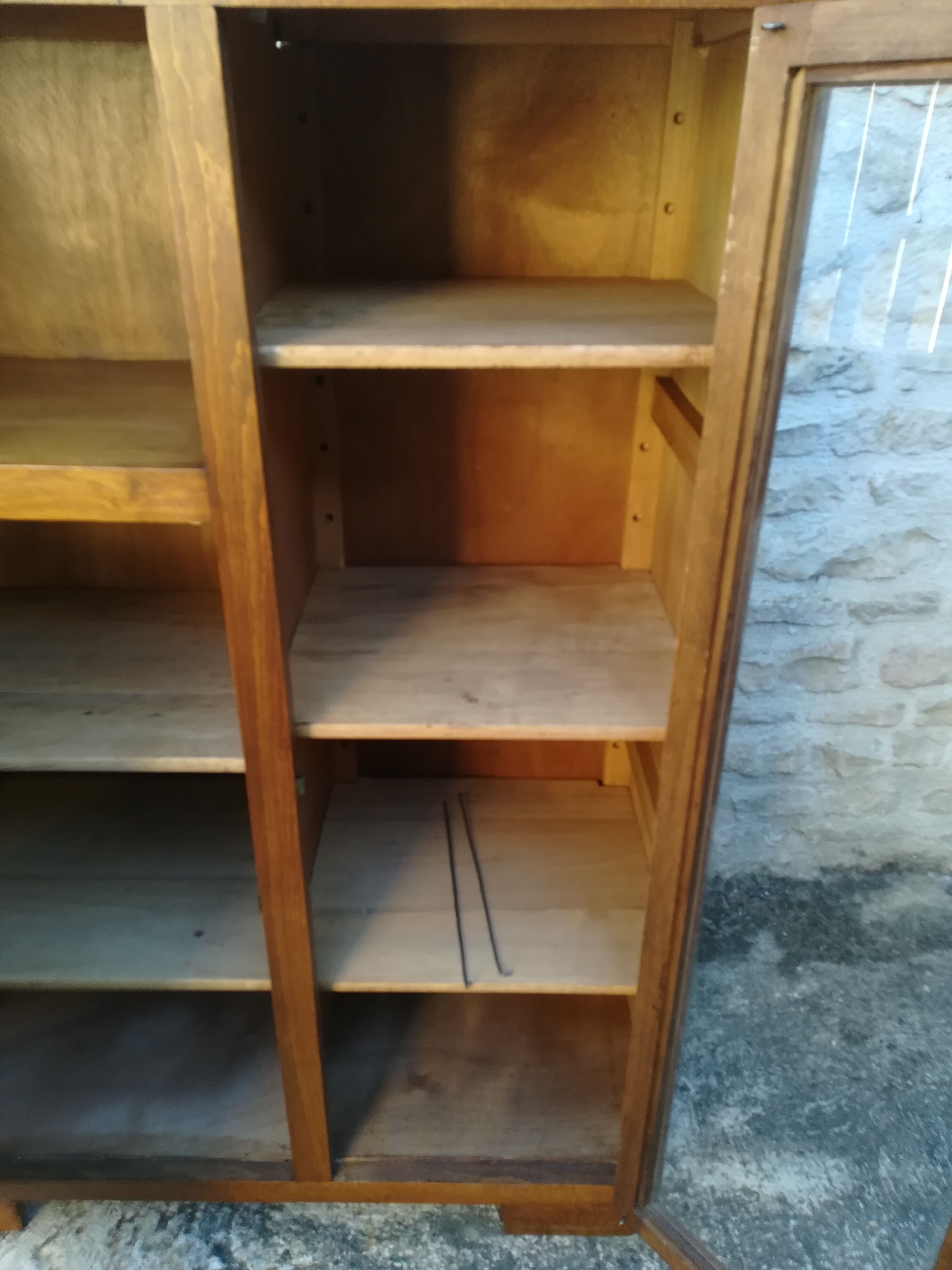 Buffet showcase of the 1940s