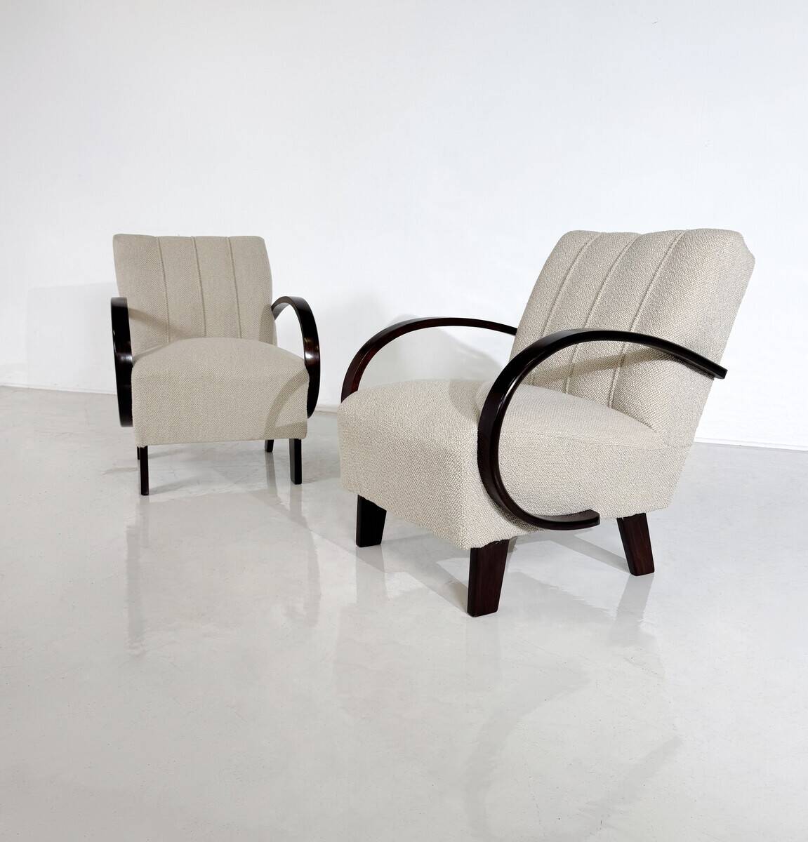 Pair of bentwood armchairs by Jindrich Halabala - Czech Republic 1940s
