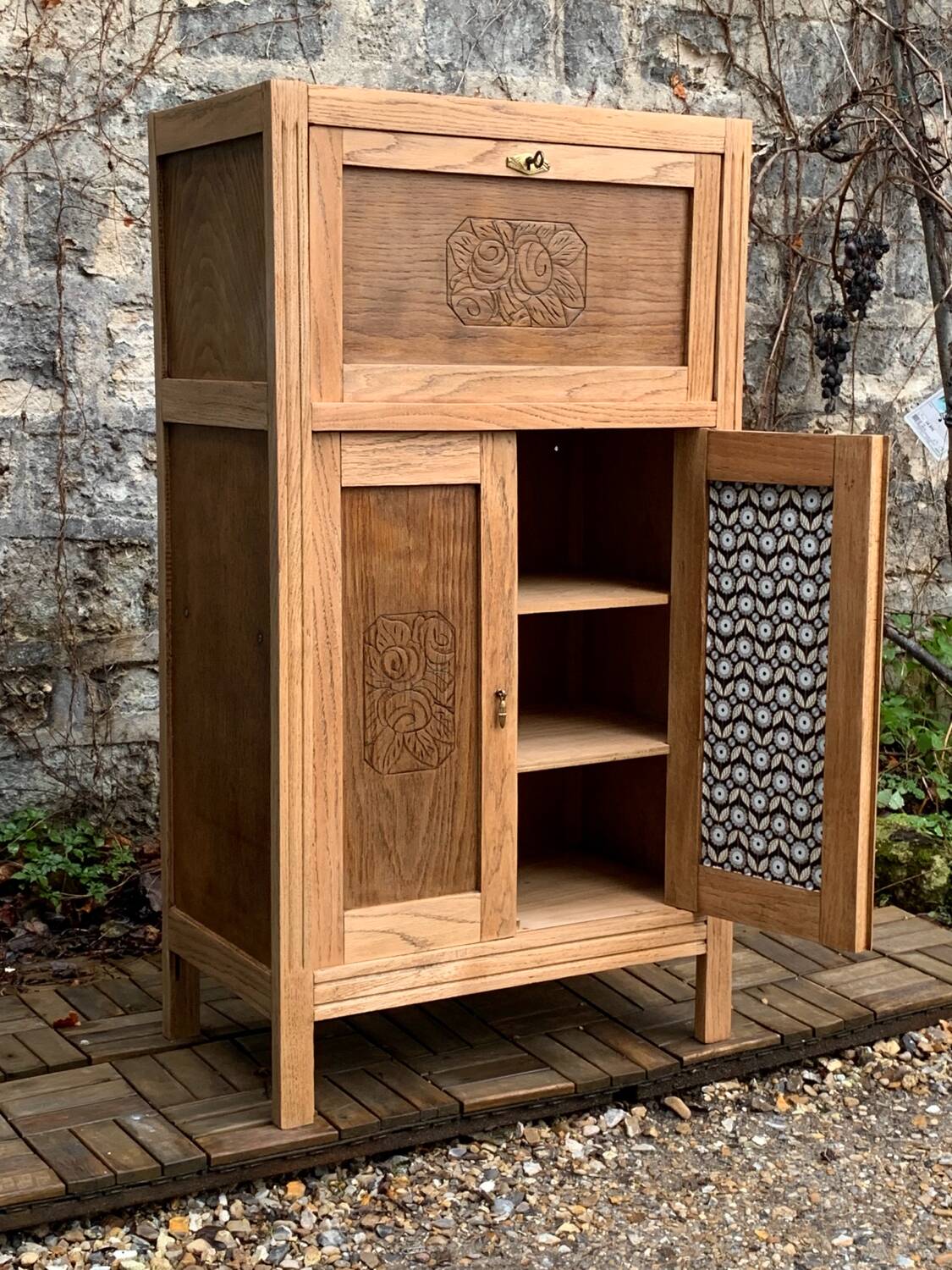 Parisian art deco sideboard in raw oak 1930