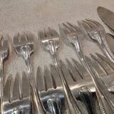 11 silver-plated fish forks and 11 fish knives by silversmith Ercuis Nil