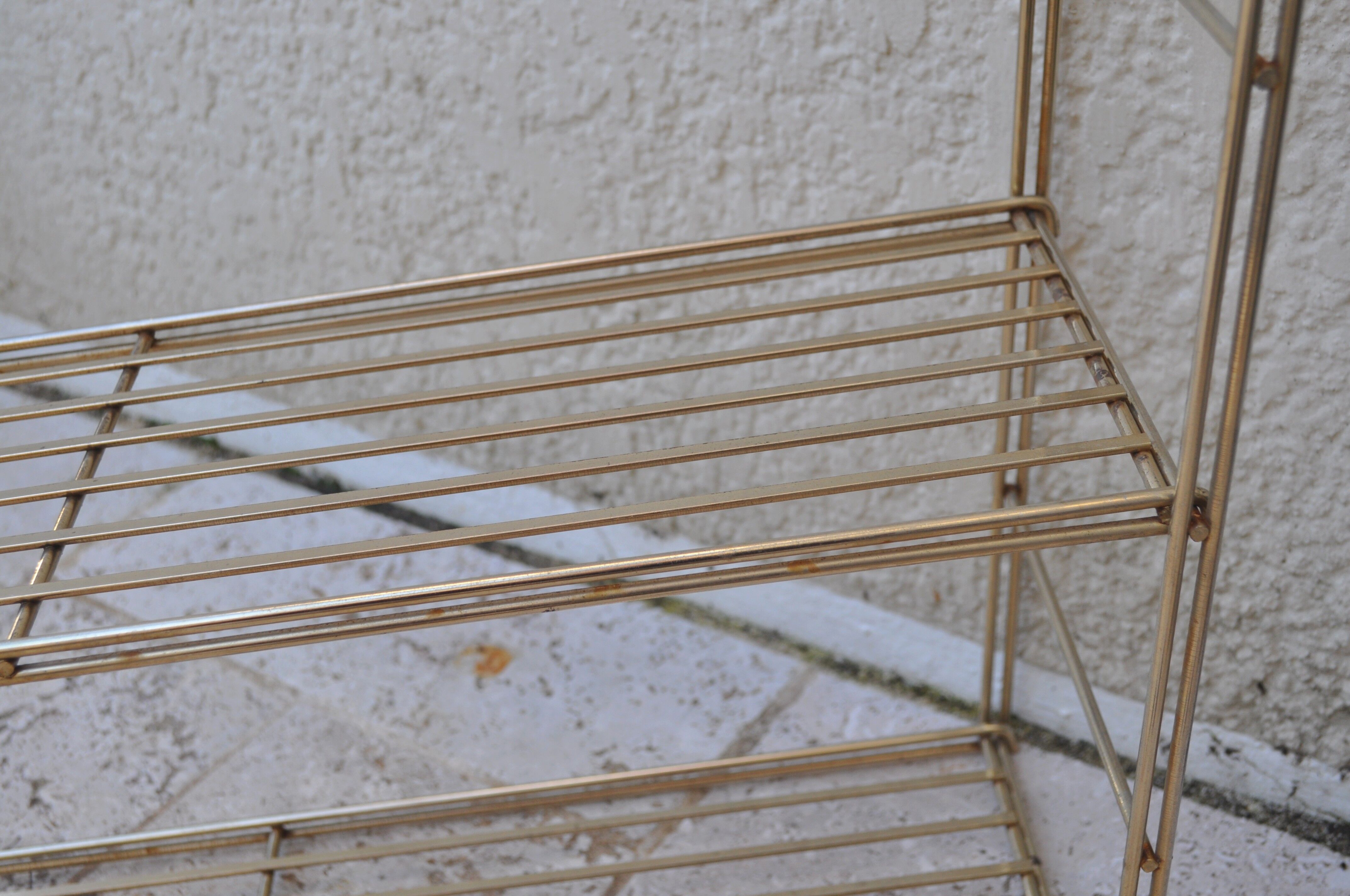 Vintage all-metal string shelf