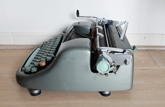 Functional typewriter " MJ Rooy "