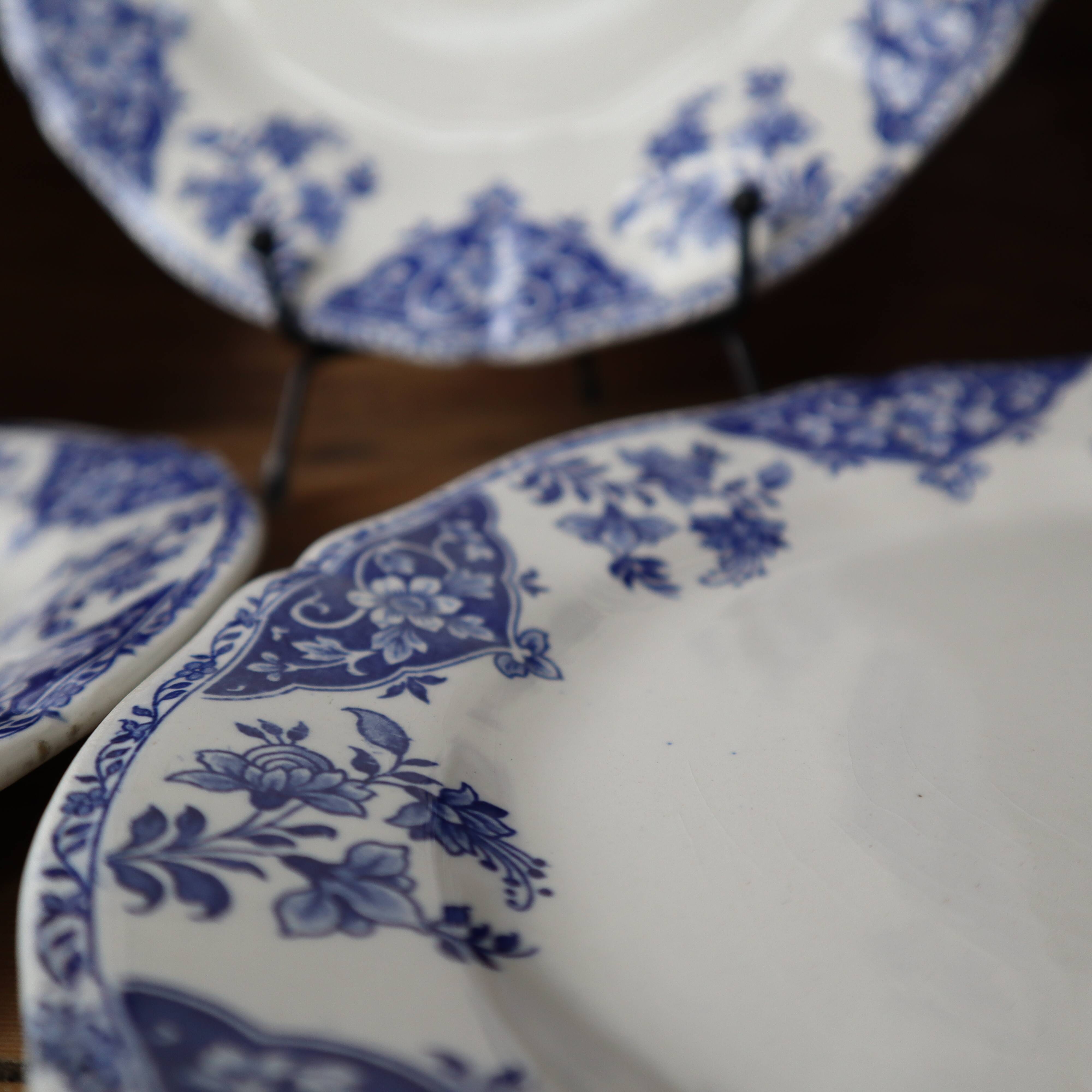 5 large dessert plates in old Gien earthenware