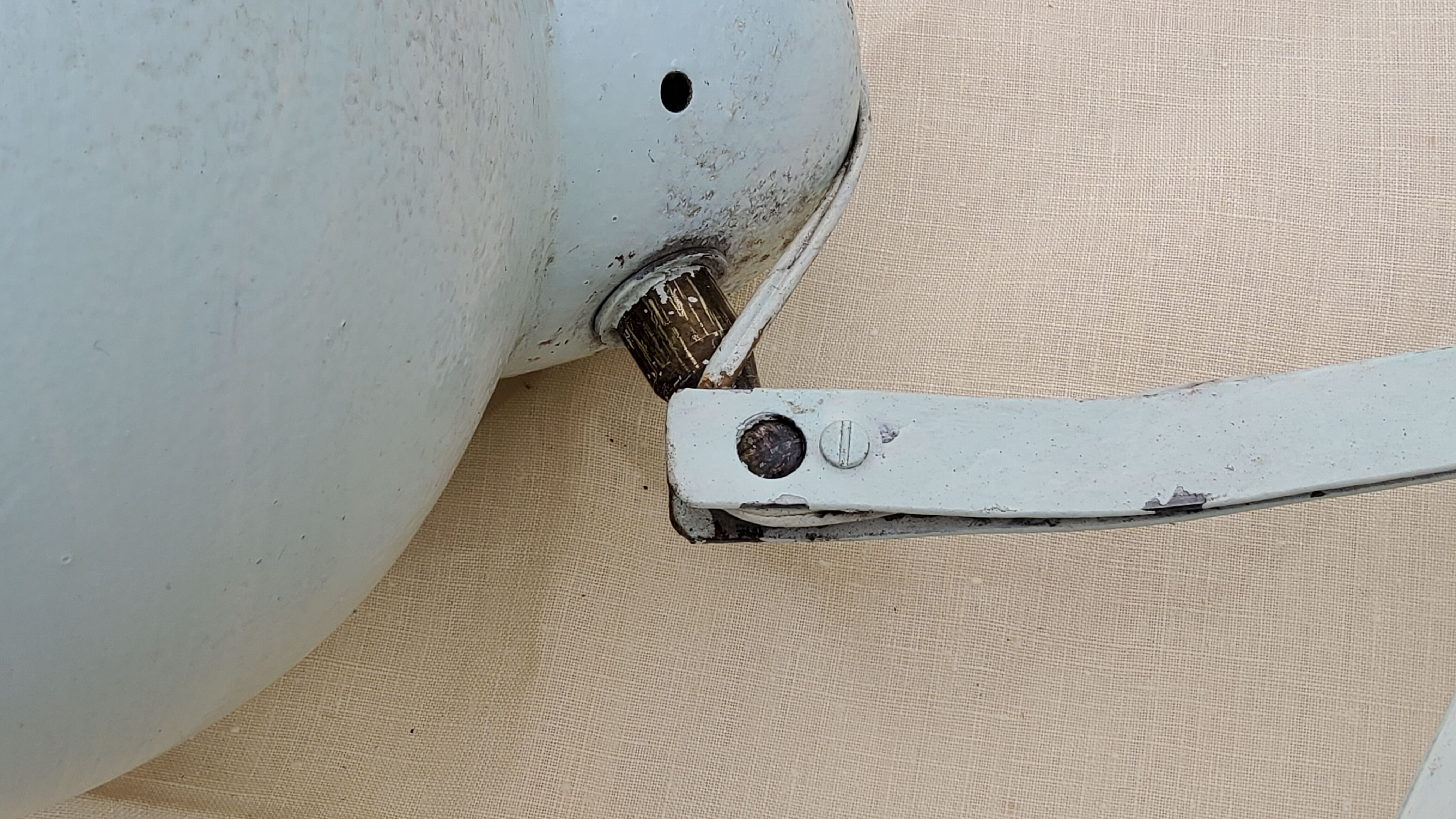 Adjustable metal accordion wall lamp from the 50s aluminum lampshade