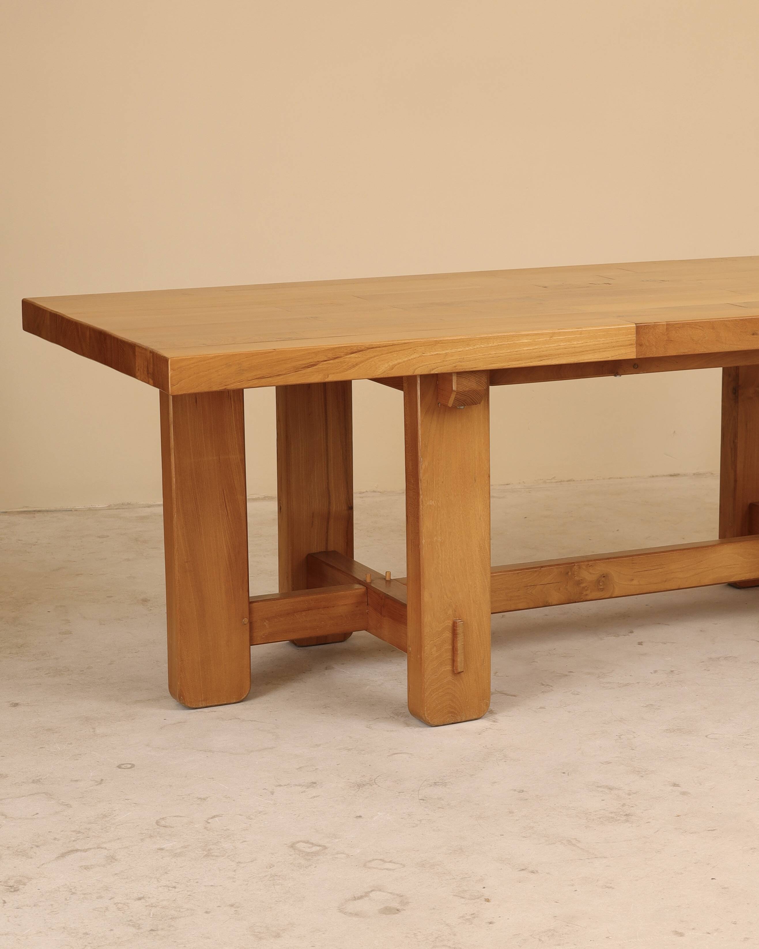 Table en orme massif, Maison Regain, France, 1980