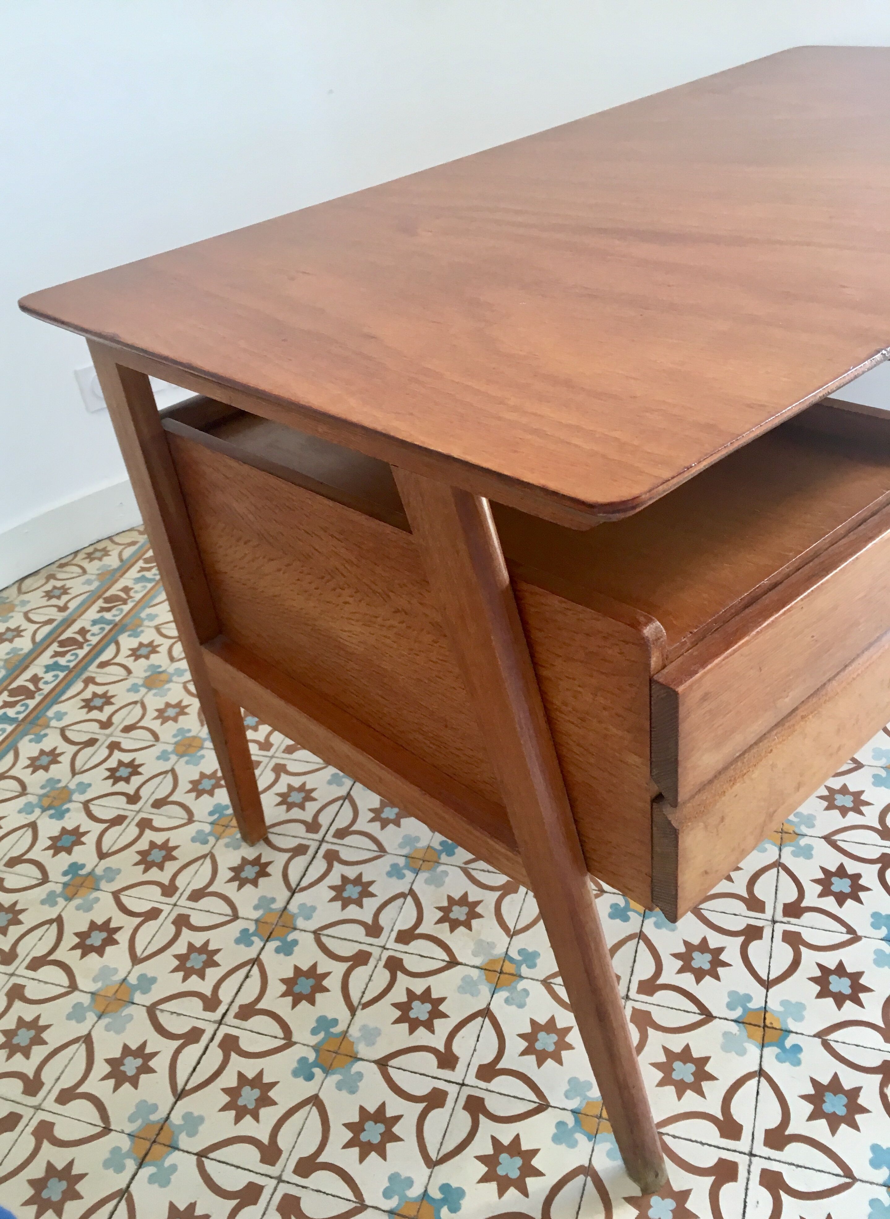Desk feet compass, 1960