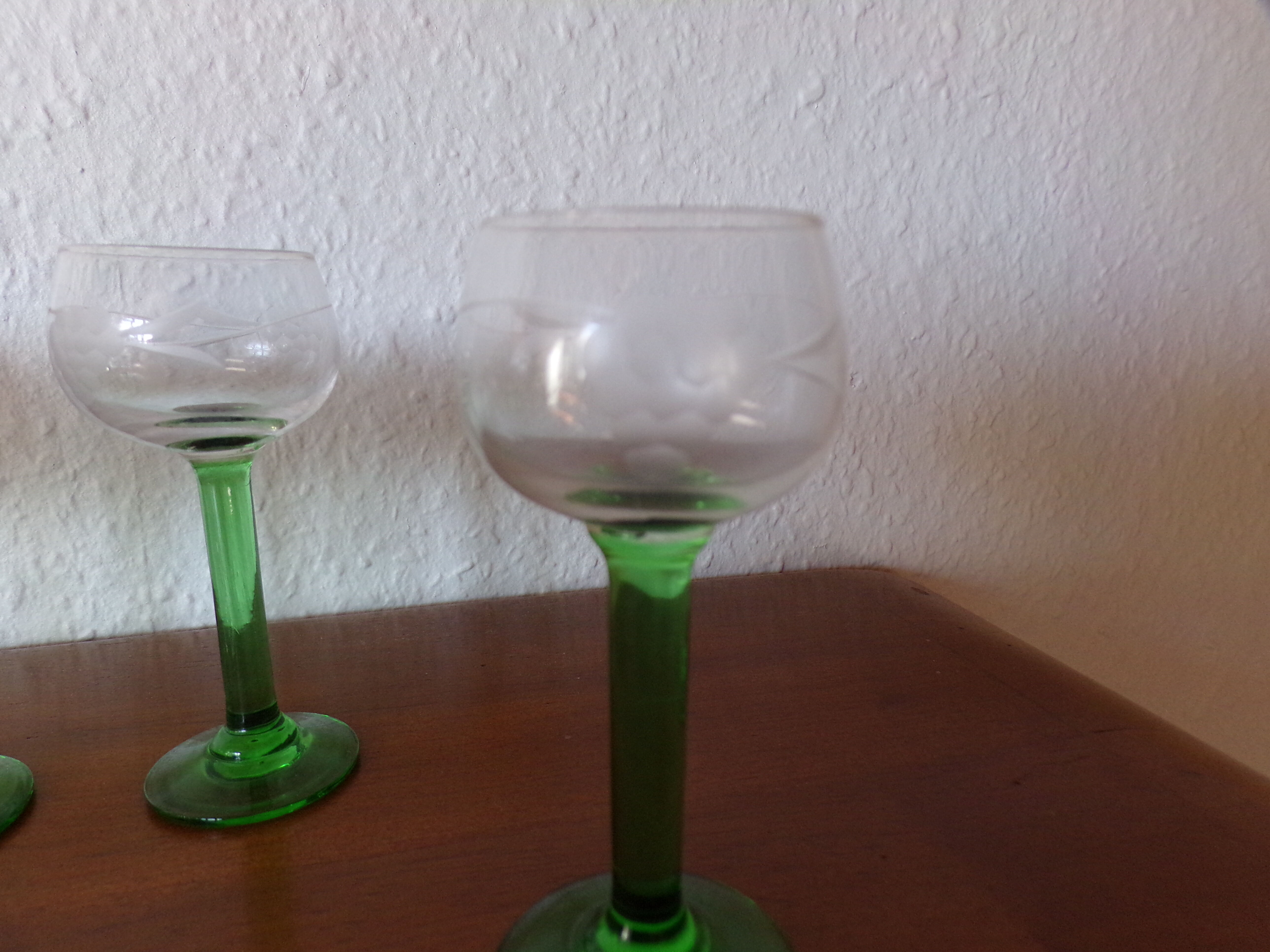 Crystal liqueur glass green foot grape pattern