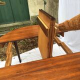 Scandinavian round table with extension