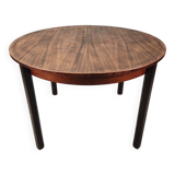 Round table with extension