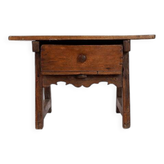 18th Century Spanish Chestnut Wood Side Table